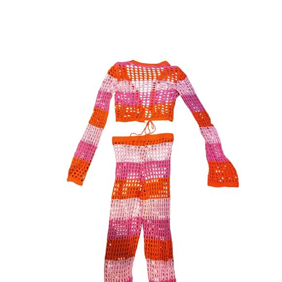 PrettyLittleThing Women’s 70s-Inspired Crochet Two-Piece Set Size XS - Picture 6 of 7